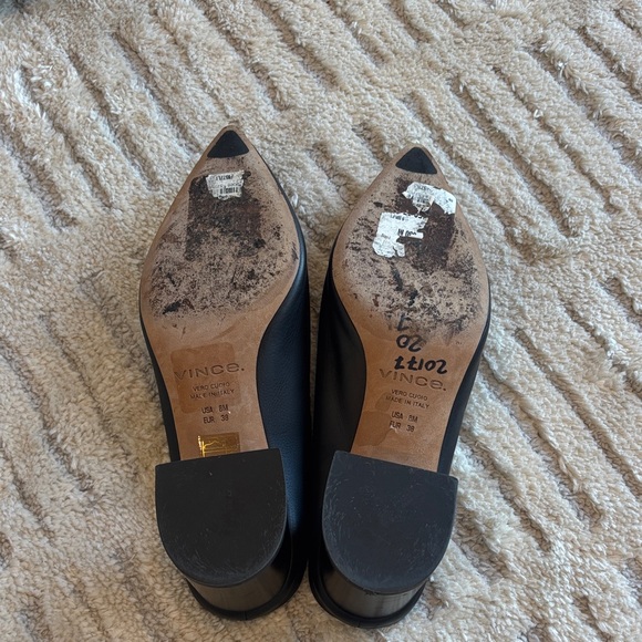 Vince Black Pointed-Toe Flats 38/8 - Picture 6 of 8